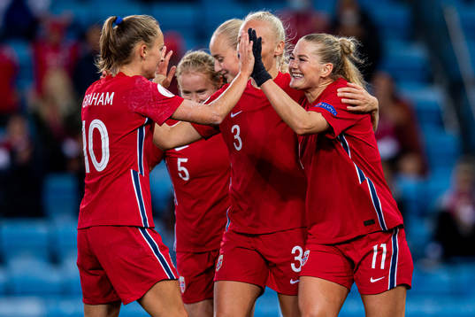 Lisa-Marie Karlseng Utland of Norway celebrates with