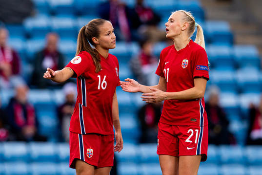 Guro Reiten and Karina Sævik of Norway