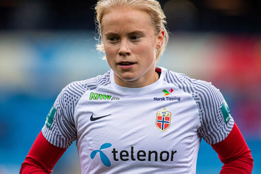 Julie Blakstad of Norway warms up