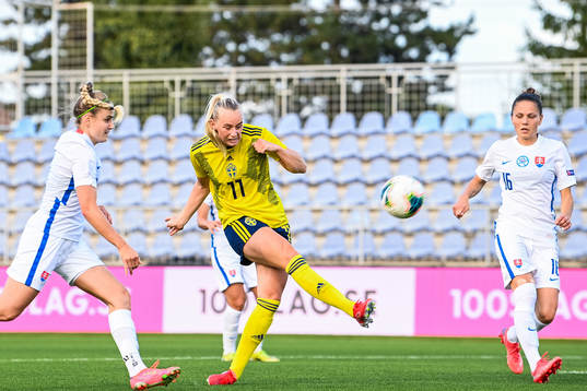 Stina Blackstenius of Sweden shoots