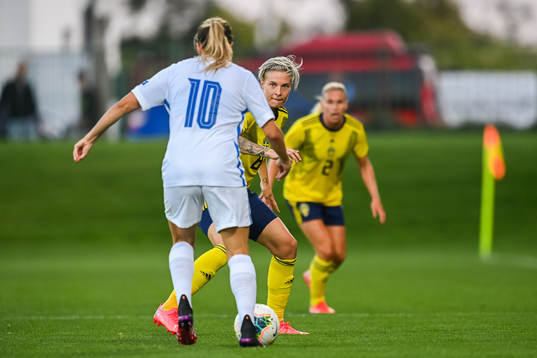 Lucia Ondrusova of Slovakia and Lina Hurtig of Sweden