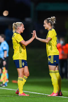 Jonna Andersson is substituted off for Nathalie Björn of