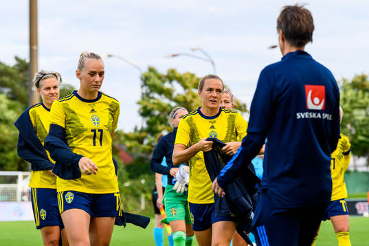 Stina Blackstenius and Magdalena Eriksson of Sweden