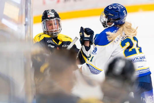 s Ebba Berglund och Leksands Tereza Vanisova