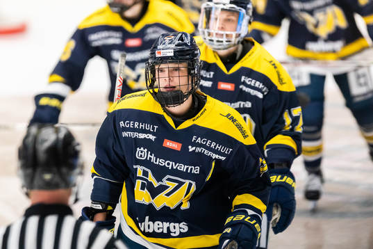 s Thea Johansson jublar