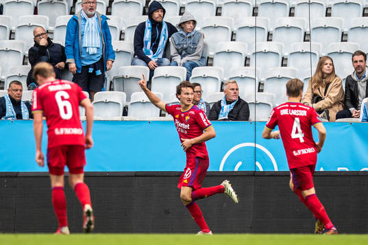 Djurgårdens Hjalmar Ekdal jublar