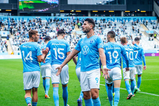 Malmö FFs Antonio Colak jublar med lagkamraterna