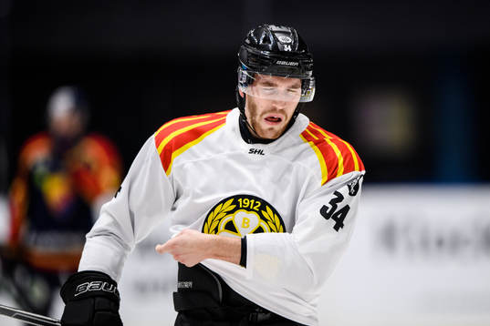 Brynäs Oscar Eklind har ont