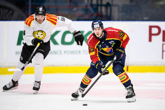 Brynäs Oscar Eklind och Djurgårdens Josef Ingman