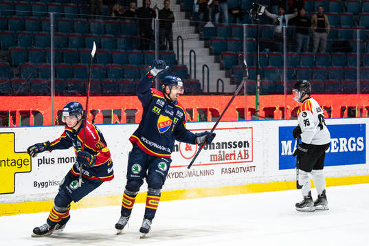 Djurgårdens Linus Videll jublar