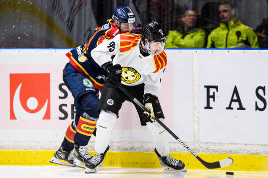Djurgårdens Ludvig Rensfeldt och Brynäs Nick Olesen