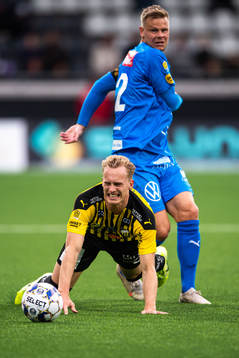 Mjällbys David Löfquist och Häckens Gustav Berggren