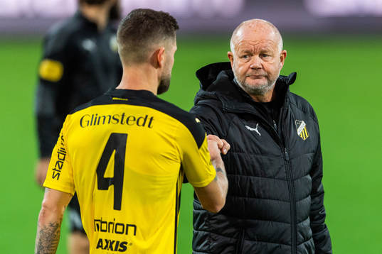 Häckens Joona Toivio och tränare Per-Mathias Högmo