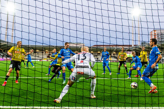 Mjällbys målvakt Carl-Johan Eriksson