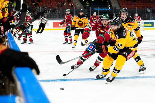 Luleås Pontus Själin och Frölundas Teodor Niederbach