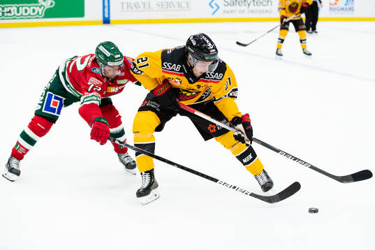 Frölundas Patrik Carlsson och Luleås Juhani Tyrväinen