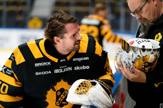 Skellefteås målvakt Gustaf Lindvall och