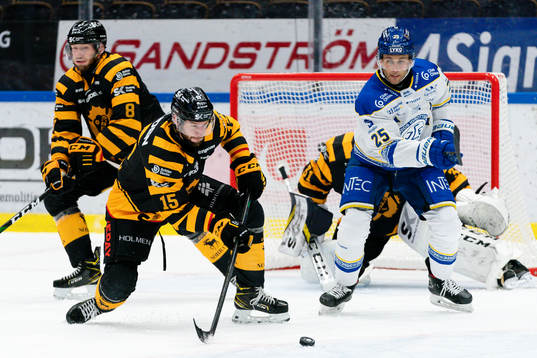 Skellefteås Melker Karlsson och Leksands Carter Camper