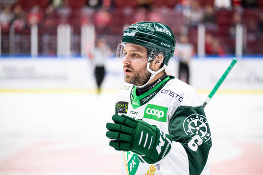 Färjestads Mikael Wikstrand jublar