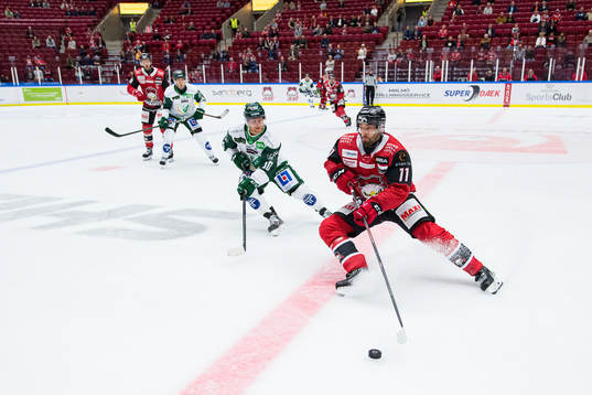 Färjestads Marcus Nilsson och Malmö Redhawks Markus