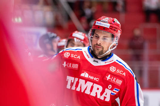 Timrås Nolan Zajac jublar