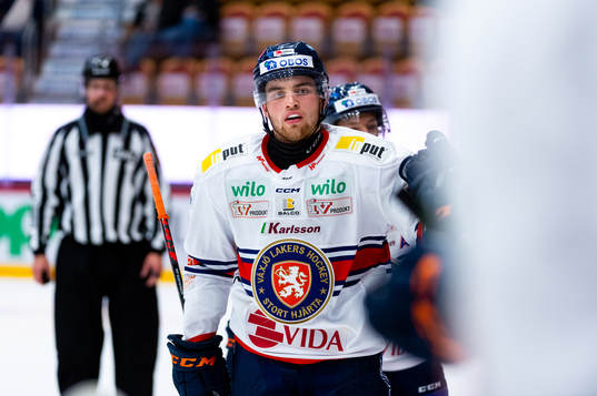 Växjös Glenn Gustafsson jublar