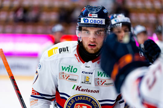 Växjös Glenn Gustafsson jublar