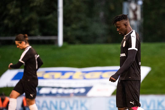Assyriskas Mamadouba Diaby deppar