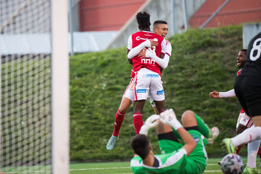 Sandvikens Naeem Mohammed och Danilo Al-Saed jublar