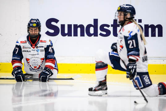 Linköpings Lenka Serdar och Madelen Haug Hansen
