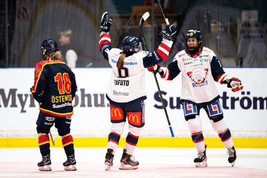 Linköpings Olivia Zafuto jublar