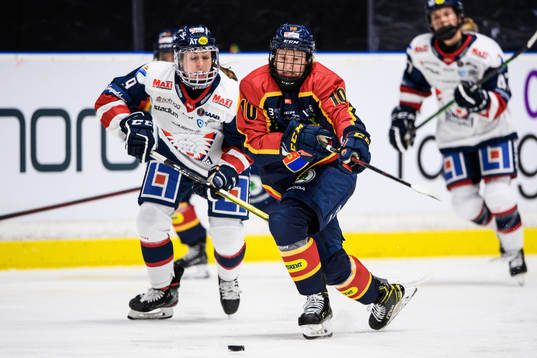 Linköpings Olivia Zafuto och Djurgårdens Hannah Miller