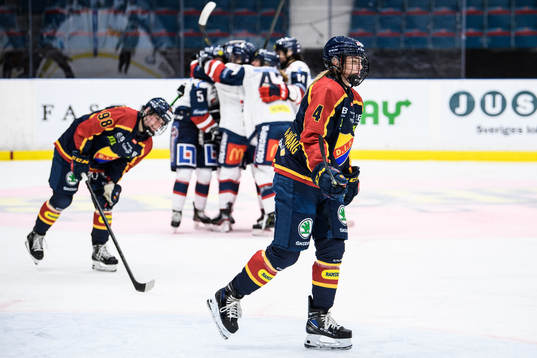 Djurgårdens Felicia Linder och Wilma Wäng-Germundsson