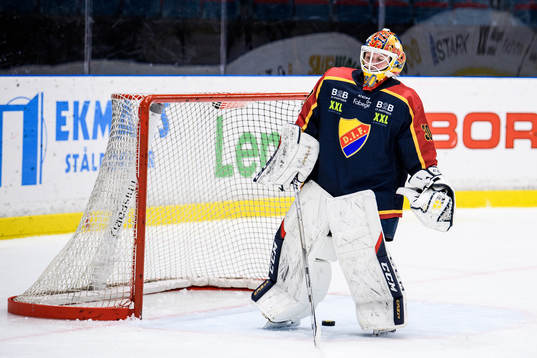 Djurgårdens målvakt Wilma Nilsson deppar