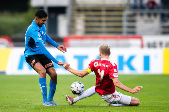 Halmstads Amir Al-Ammari och Kalmars Jonathan Ring