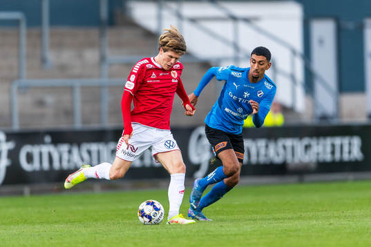 Kalmars Oliver Berg och Halmstads Amir Al-Ammari