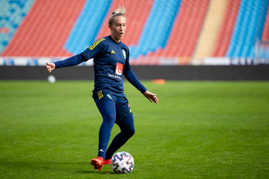 Julia Roddar of Sweden