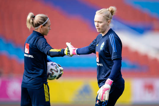 Goalkeeper Jennifer Falk and goalkeeper Hedvig Lindahl of