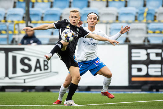 Örebros David Seger och IFK Norrköpings Jonathan Levi