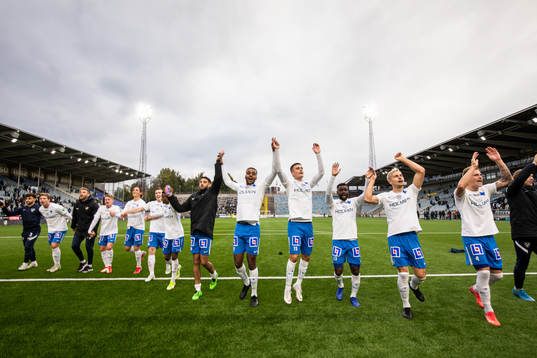 IFK Norrköpings spelare jublar