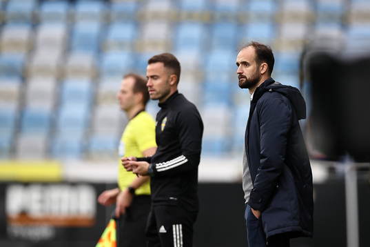 Örebros tränare Vitor Gazimba