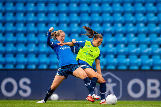 Elisabeth Terland and Vilde Bøe Risa of the Norwegian