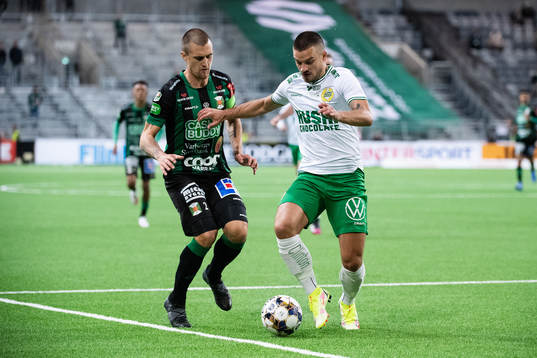 Varbergs Jon Birkfeldt och Hammarbys Vladimir Rodic