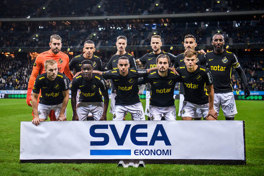 s startelva bestående av målvakt Kristoffer Nordfeldt,