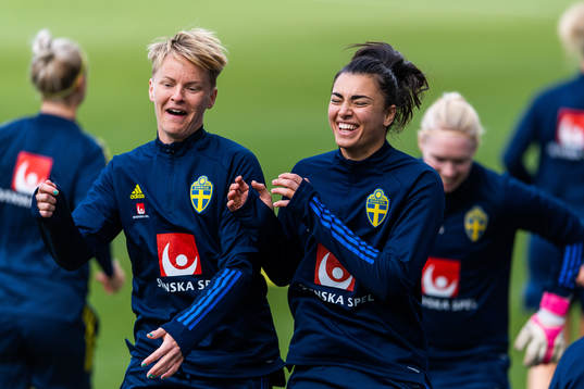 Nilla Fischer and goalkeeper Zecira Musovic
