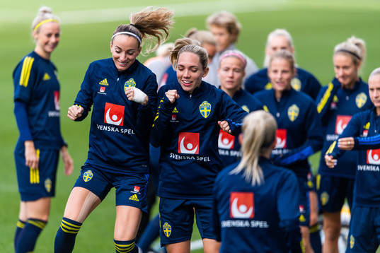 Kosovare Asllani and Elin Rubensson