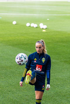 Kosovare Asllani