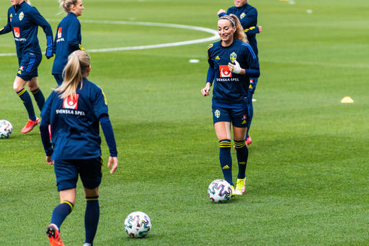 Kosovare Asllani