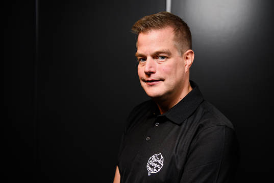 Per Kenttä, Sportchef Björklöven, poserer för porträtt