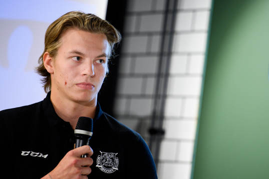 Lukas Wernblom, Mora